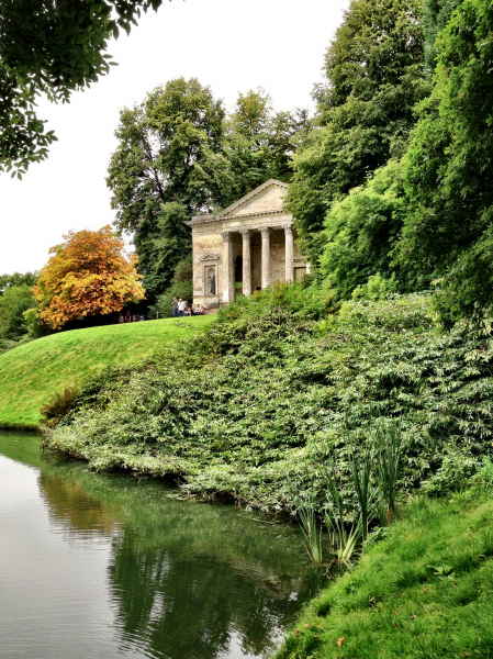 Stourhead Lake and Gardens